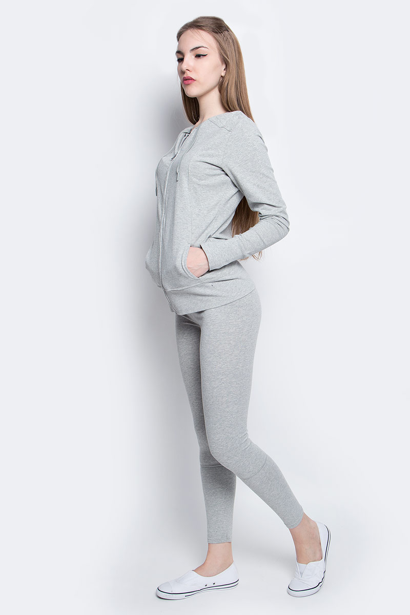 Толстовка женская Calvin Klein Underwear, цвет: светло-серый. QS5547E_020. Размер M (44/46)QS5547E_020 Толстовка женская Calvin Klein Underwear, цвет: светло-серый. QS5547E_020. Размер M (44/46)QS5547E_020Толстовка Calvin Klein Underwear, выполненная из хлопка и эластана, оформлена принтом с названием бренда. Модель с капюшоном застегивается с помощью молнии и имеет два втачных кармана. Рукава дополнены манжетами с прорезями для пальцев.