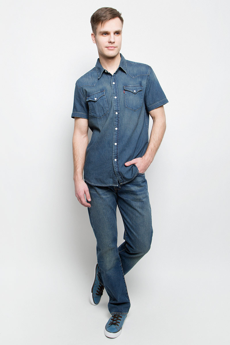 Джинсы мужские Levis® 501, цвет: синий. 0050113070. Размер 29-32 (44/46-32)0050113070 Джинсы мужские Levis® 501, цвет: синий. 0050113070. Размер 29-32 (44/46-32)0050113070Мужские джинсы Levis® 501 выполнены из высококачественного натурального хлопка. Классические джинсы прямого кроя и стандартной посадки застегиваются на пуговицу в поясе и ширинку на пуговицах, дополнены шлевками для ремня. Джинсы имеют классический пятикарманный крой: спереди модель дополнена двумя втачными карманами и одним маленьким накладным кармашком, а сзади - двумя накладными карманами. Модель украшена декоративными потертостями и перманентными складками.