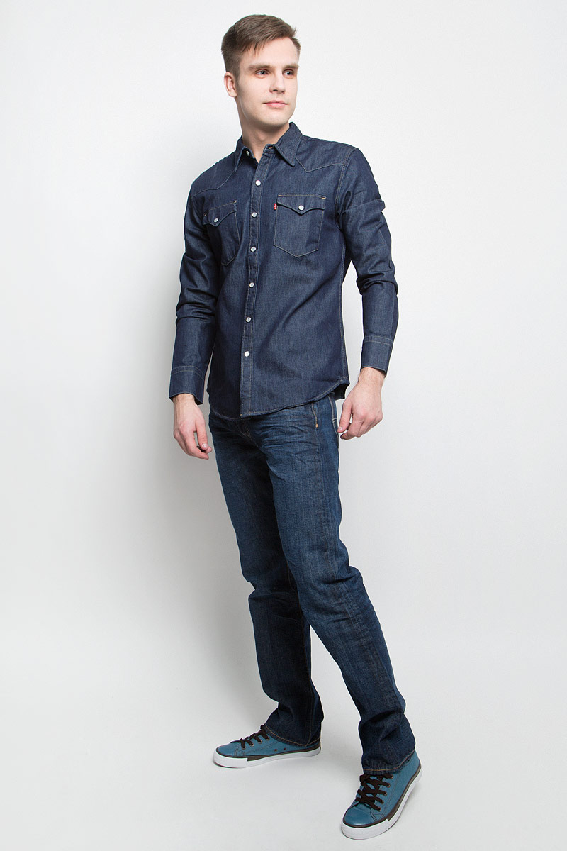 Рубашка мужская Levis®, цвет: темно-синий. 6581601150. Размер S (46)6581601150 Рубашка мужская Levis®, цвет: темно-синий. 6581601150. Размер S (46)6581601150Мужская джинсовая рубашка Levis® выполнена из натурального хлопка. Рубашка с длинными рукавами и отложным воротником застегивается на кнопки спереди. Манжеты рукавов также застегиваются на кнопки. Рубашка украшена контрастной отстрочкой. На груди расположены два накладных кармана с клапанами на кнопках.