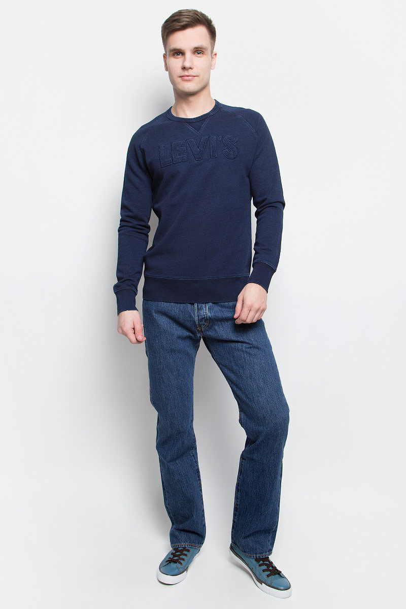 Джинсы мужские Levis® 501, цвет: синий. 0050101140. Размер 34-34 (50-34)0050101140 Джинсы мужские Levis® 501, цвет: синий. 0050101140. Размер 34-34 (50-34)0050101140Джинсы Levis выполнены из натурального хлопка. Прямая немного зауженная модель со стандартной посадкой оформлена фирменными нашивками и контрастной прострочкой. Изделие застегивается на пуговицу в поясе и ширинку на застежке-молнии. Джинсы оснащены втачными карманами спереди и накладными карманами сзади. На поясе расположены шлевки для ремня.