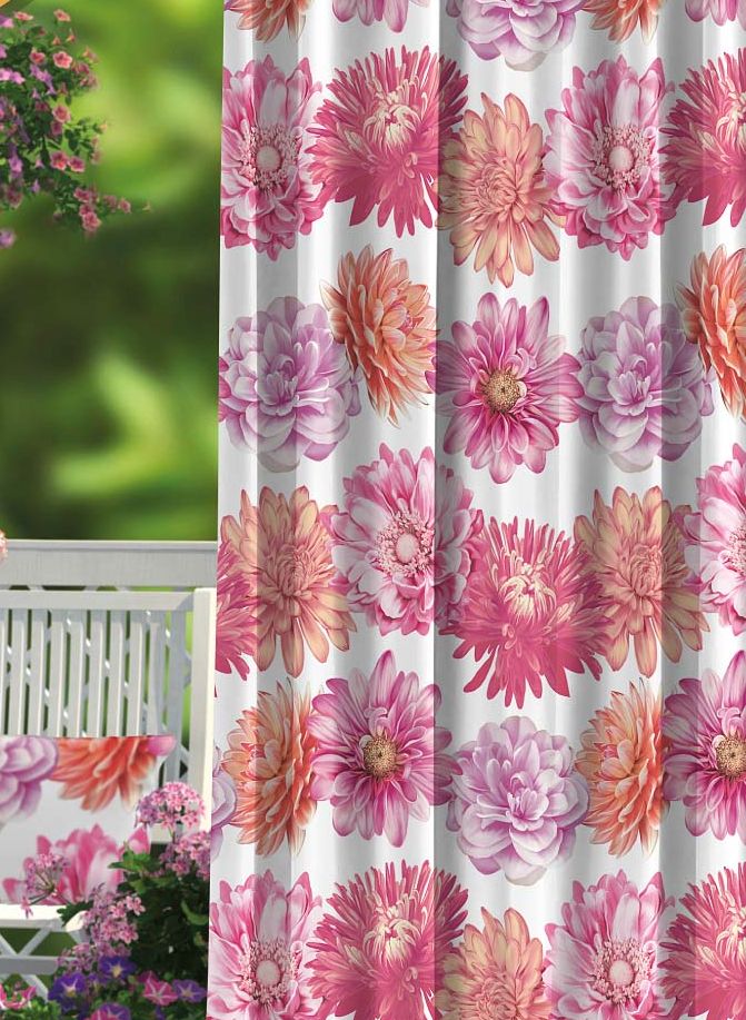 Штора Волшебная ночь Summer Garden, на ленте, цвет: красный, белый, высота 270 см. 704492704492 Штора Волшебная ночь Summer Garden, на ленте, цвет: красный, белый, высота 270 см. 704492704492Шторы коллекции Волшебная ночь - это готовое решение для вашего интерьера, гарантирующее красоту, удобство и индивидуальный стиль! Штора изготовлена из мягкой, приятной на ощупь ткани сатен, которая обеспечивает частичное затемнение и легко драпируется. Длина шторы регулируется с помощью клеевой паутинки (в комплекте). Изделие крепится на вшитую шторную ленту: на крючки или путем продевания на карниз. Дизайнеры марки Волшебная ночь предлагают уже сформированные комплекты штор из различных тканей и рисунков для создания идеальной композиции на окне. Для удобства выбора дизайны штор распределены в стилевые коллекции: этно, версаль, лофт, прованс. В коллекции Волшебная ночь к данной шторе вы также сможете подобрать шторы из других тканей: блэкаут (100% затемнение), габардин (частичное затемнение) и вуаль (практически нулевое затемнение), которые будут прекрасно сочетаться по дизайну и обеспечат особый уют вашему дому.