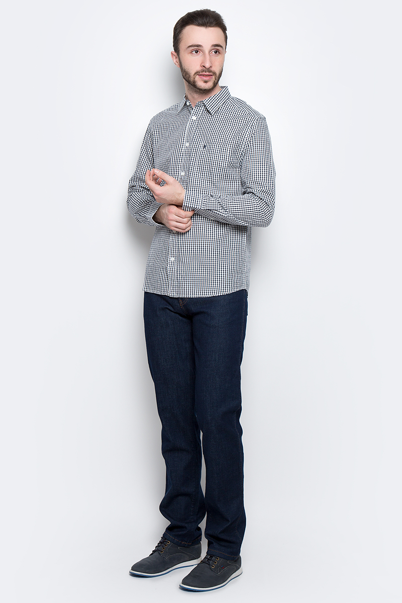 Рубашка мужская Wrangler L/S 1 PKT Shirt, цвет: белый, темно-синий. W5760L435. Размер XXL (54)W5760L435 Рубашка мужская Wrangler L/S 1 PKT Shirt, цвет: белый, темно-синий. W5760L435. Размер XXL (54)W5760L435Стильная мужская рубашка Wrangler L/S 1 PKT Shirt изготовлена из натурального хлопка. Модель с отложным воротником и длинными рукавами застегивается спереди на пуговицы. Манжеты на рукавах также оснащены застежками-пуговицами.Дополнена рубашка накладным карманом на груди и оформлена принтом в клетку.