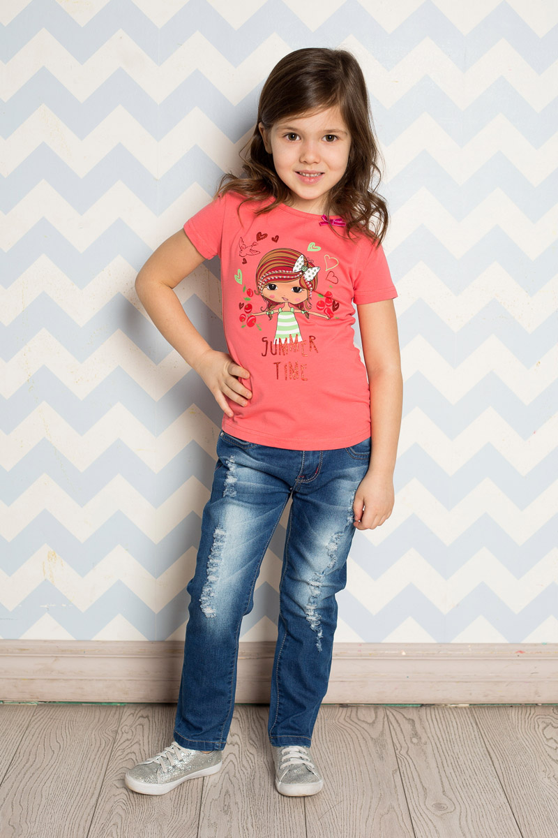 Джинсы для девочки Sweet Berry, цвет: синий. 714173. Размер 128714173 Джинсы для девочки Sweet Berry, цвет: синий. 714173. Размер 128714173Стильные джинсы для девочки Sweet Berry выполнены из эластичного хлопка с эффектом потертости и разрывов. Джинсы зауженного кроя и стандартной посадки на талии застегиваются на пуговицу и имеют ширинку на застежке-молнии. Модель представляет собой классическую пятикарманку: два втачных и один маленький накладной кармашек спереди и два накладных кармана сзади. На поясе имеются шлевки для ремня. С внутренней стороны пояс дополнен вшитыми эластичными лентами, регулирующими посадку по талии. Накладные кармашки сзади украшены вышивкой и стразами.