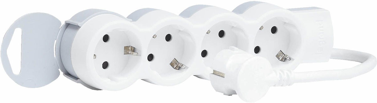 Legrand Стандарт сетевой удлинитель 4 x 2К+З (5 м)695008 Legrand Стандарт сетевой удлинитель 4 x 2К+З (5 м)695008Legrand Стандарт - компактный сетевой удлинитель с эргономичным корпусом, что позволяет устанавливать его под мебелью. Возможно крепление к стене. Одна из розеток повернута на 90 градусов для удобства подключения зарядных устройств.