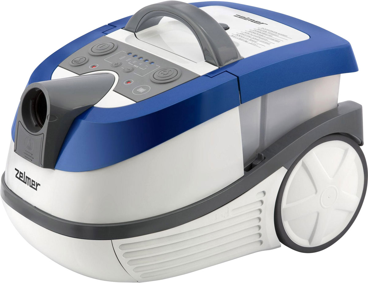 Zelmer ZVC 752STRU, White Blue пылесос моющийZVC752STRU Zelmer ZVC 752STRU, White Blue пылесос моющийZVC752STRUМногофункциональный пылесос Zelmer ZVC752STRU позволяет собирать пыль в мешок Safbag или же специальный контейнер с водой, а также собирать воду и мыть ковры или обивку диванов.O качестве выходного воздуха заботится двойная система фильтрации, использующая фильтрующие свойства воды и HEPA-фильтра, который можно легко промыть водой. Цифровая регулировка мощности, эластичный шланг Flexi, щетка с сепаратором мелких предметов, а также щетка для паркета с натуральным ворсом и турбощетка для ковров делают пылесос удобным в пользовании.Пылесос рассчитан как на горизонтальную, так и на вертикальную парковку, поэтому для его хранения не потребуется много места.Многофункциональный: сбор воды, влажная уборка ковров, уборка пыли в мешок или контейнер с водой.Моющийся HEPA-фильтр H10 эффективно улавливает частицы размером 0,3 микрона.Турбощетка – идеальное решение для чистки ковров от шерсти и глубоко сидящей грязи.