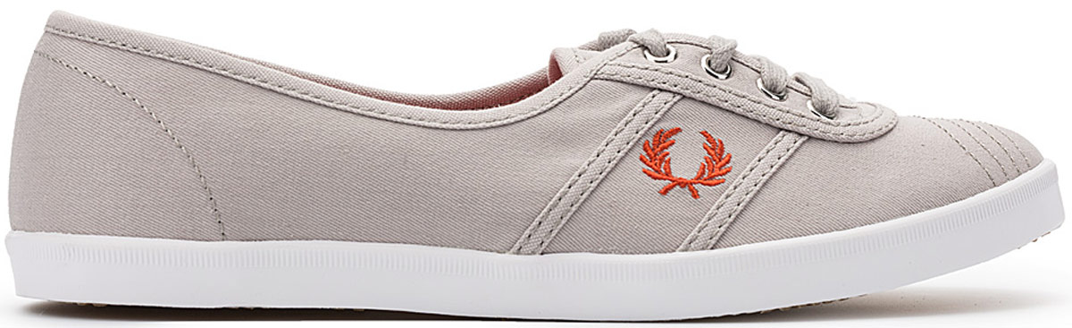 Балетки Fred Perry Aubrey Twill, цвет: светло-серый. B8256W-929. Размер 7 (40)B8256W-929 Балетки Fred Perry Aubrey Twill, цвет: светло-серый. B8256W-929. Размер 7 (40)B8256W-929Стильные балетки Aubrey Twill от Fred Perry выполнены из канваса. Подкладка и стелька из текстиля комфортны при движении. Шнуровка надежно зафиксирует модель на ноге. Подошва дополнена рифлением.