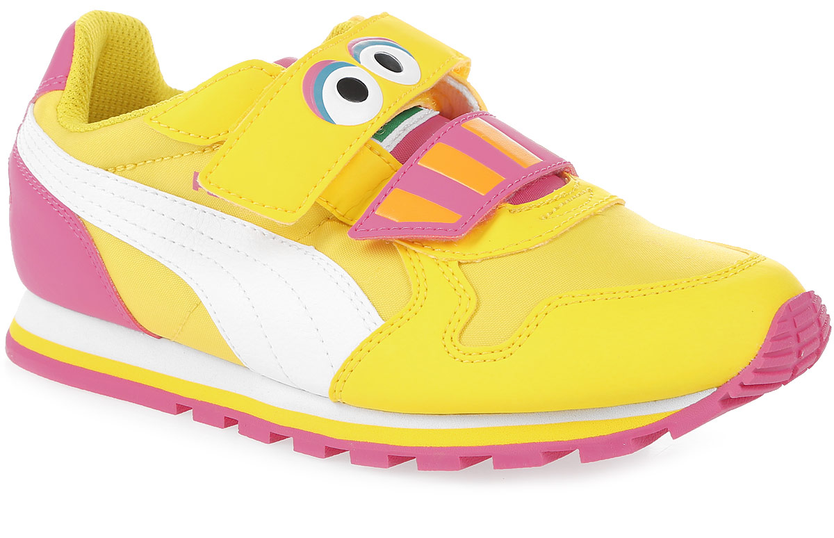 Кроссовки детские Puma Sesame Str ST Runner BB HOC V PS, цвет: желтый. 36288801. Размер 2 (34)36288801 Кроссовки детские Puma Sesame Str ST Runner BB HOC V PS, цвет: желтый. 36288801. Размер 2 (34)36288801Яркие кроссовки Sesame Str ST Runner Big Bird HOC V PS сделают каждую прогулку незабываемым событием. Модель на плотных липучках разработана по мотивам популярной телепередачи Улица Сезам. У кроссовок усиленный носок для защиты от ударов, а рельефная поверхность подошвы гарантируют отличное сцепление на любых поверхностях. Симпатичные кроссовки с ярким принтом, которым украшены липучки, особенно понравятся маленьким модникам.