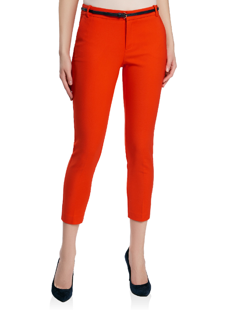 Брюки женские oodji Collection, цвет: красный. 21701094/33574/4500N. Размер 38-170 (44-170)21701094/33574/4500N Брюки женские oodji Collection, цвет: красный. 21701094/33574/4500N. Размер 38-170 (44-170)21701094/33574/4500NЖенские укороченные брюки oodji Collection выполнены из высококачественного материала. Зауженная модель стандартной посадки застегивается на пуговицу в поясе и ширинку на застежке-молнии. Пояс имеет шлевки для ремня. Спереди брюки дополнены втачными карманами, сзади - прорезными на пуговицах. К модели прилагается ремешок.