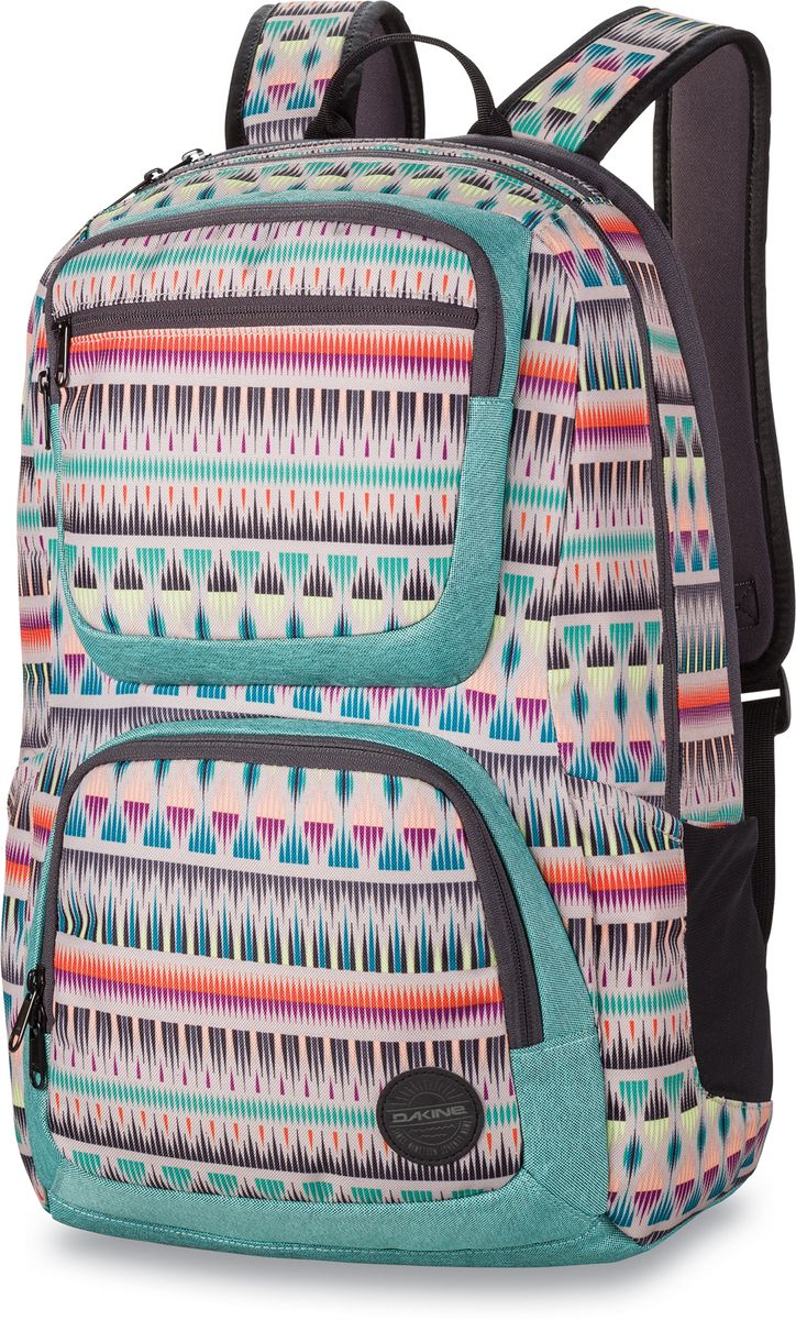 Рюкзак женский Dakine Jewel, цвет: мультиколор, 26 л00127180 10000748 Рюкзак женский Dakine Jewel, цвет: мультиколор, 26 л00127180 10000748Городской женский рюкзак Dakine Jewel выполнен из полиэстера. Модель оснащено отделением для ноутбука до 15. Имеется карман для очков из мягкого флиса. Боковые карманы. Фронтальный карман-термос на молнии. Фронтальный карман-органайзер. Плечевые широкие лямки регулируются по длине, имеется петля для подвешивания рюкзака.