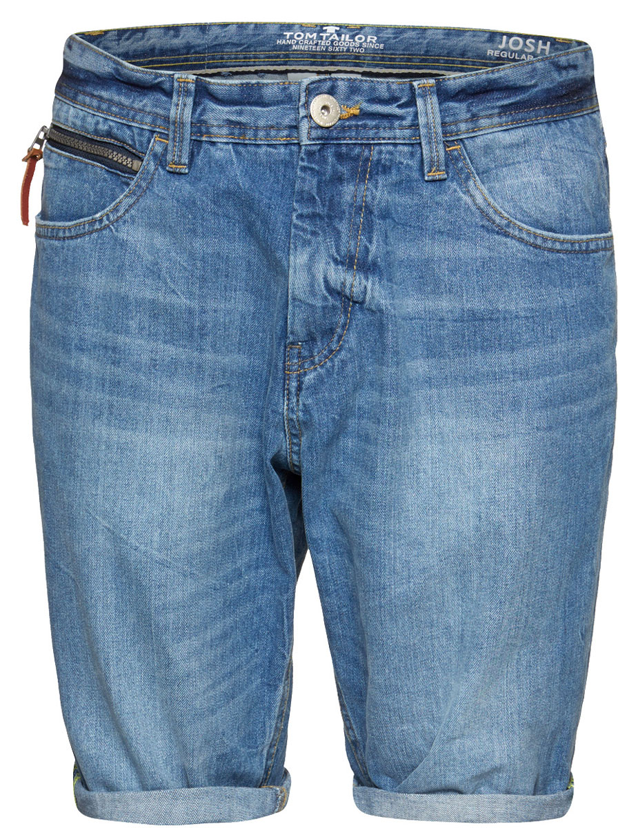 Шорты мужские Tom Tailor, цвет: синий. 6205181.00.10_1051. Размер 30 (46)6205181.00.10_1051 Шорты мужские Tom Tailor, цвет: синий. 6205181.00.10_1051. Размер 30 (46)6205181.00.10_1051Стильные мужские шорты Tom Tailor изготовлены из высококачественного натурального хлопка, не сковывают движения и дарят комфорт.Шорты на талии застегиваются на металлическую пуговицу и ширинку на молнии, а также имеют в поясе шлевки для ремня. Спереди модель дополнена двумя втачными карманами и одним маленьким кармашком на молнии, а сзади - двумя большими накладными карманами. Изделие оформленоперманентными складками. Эти модные и в тоже время удобные шорты помогут вам создать оригинальный современный образ.
