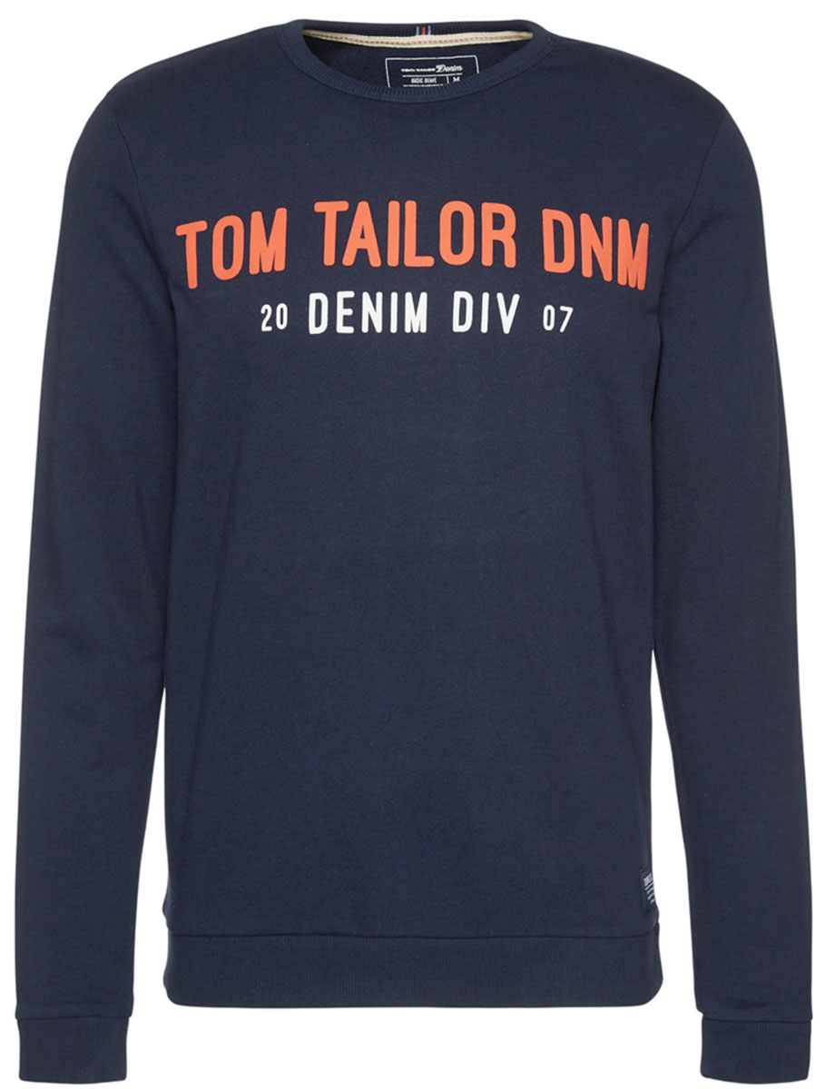 Джемпер мужской Tom Tailor, цвет: темно-синий. 2531287.00.12_6740. Размер S (46)2531287.00.12_6740 Джемпер мужской Tom Tailor, цвет: темно-синий. 2531287.00.12_6740. Размер S (46)2531287.00.12_6740Стильный мужской джемпер Tom Tailor изготовлен из натурального хлопка. Модель с круглым вырезом горловины и длинными рукавами оформлена спереди фирменным буквенным принтом. Рукава, горловина и низ изделия дополнены трикотажной эластичной резинкой.