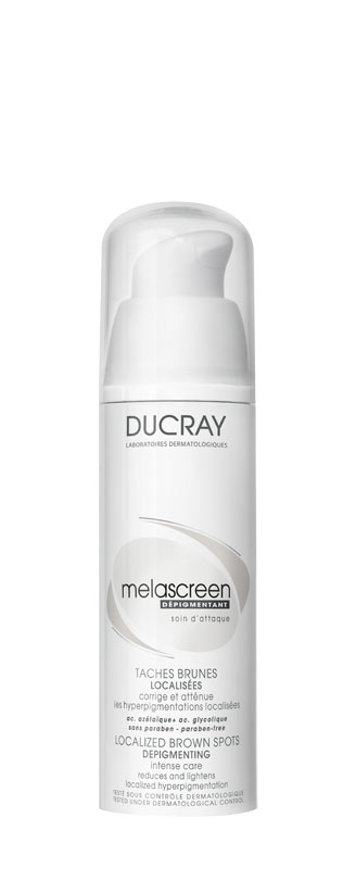 Ducray Корректор Melascreen30 млC24700 Ducray Корректор Melascreen30 млC24700Для коррекции локальных пигментных пятен на лице и области декольте, вызванных солнечными лучами.Локальный корректор Ducray Melascreen (Меласкрин)оказывает интенсивное депигментирующее действие, разработан специально для эффективного устранения коричневых и темных пятен. Эффективность депигментирующего действия обусловлена его инновационным составом, включающим концентрированную азелаиновую кислоту и гликолевую кислоты: • АЗЕЛАИНОВАЯ КИСЛОТА оказывает мощное депигментирующее действие, а также: - ингибирует фермент, участвующий в синтезе меланина – тирозиназу,- снижает интенсивность окраски пигментного пятна.• ГЛИКОЛИЕВАЯ КИСЛОТА является эталонным AHA (альфа-гидроксикислотой) в дерматологии:- кератолитик, улучшает устранение отмерших клеток из эпидермиса,- усиливает действие азелаиновой кислоты, улучшая ее проникновение в поверхностные слои эпидермиса. После применения исчезают пигментные пятна и осветляются коричневые пятна.