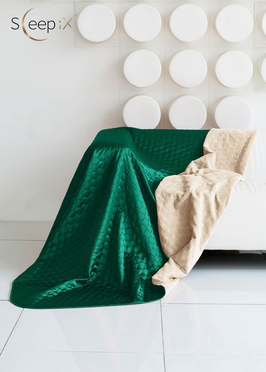 Покрывало Sleep iX Shinen Soft, цвет: молочный, зеленый, 220х240 см. maa214829maa214829 Покрывало Sleep iX Shinen Soft, цвет: молочный, зеленый, 220х240 см. maa214829maa214829Общий размер: евро макси.Размер покрывала: 220х240 см.Размер наволочек: Без наволочек.Материал: Искусственный мех, Атласный шелк.Длина ворса: Короткий.Наполнитель: Синтепон.Состав: 100% полиэстер.Отделка: Кант, Стежка.Особенность: Двухсторонний.Производитель: Sleep iX.Cтрана производства: Китай.Упаковка: Чемодан ПВХ.