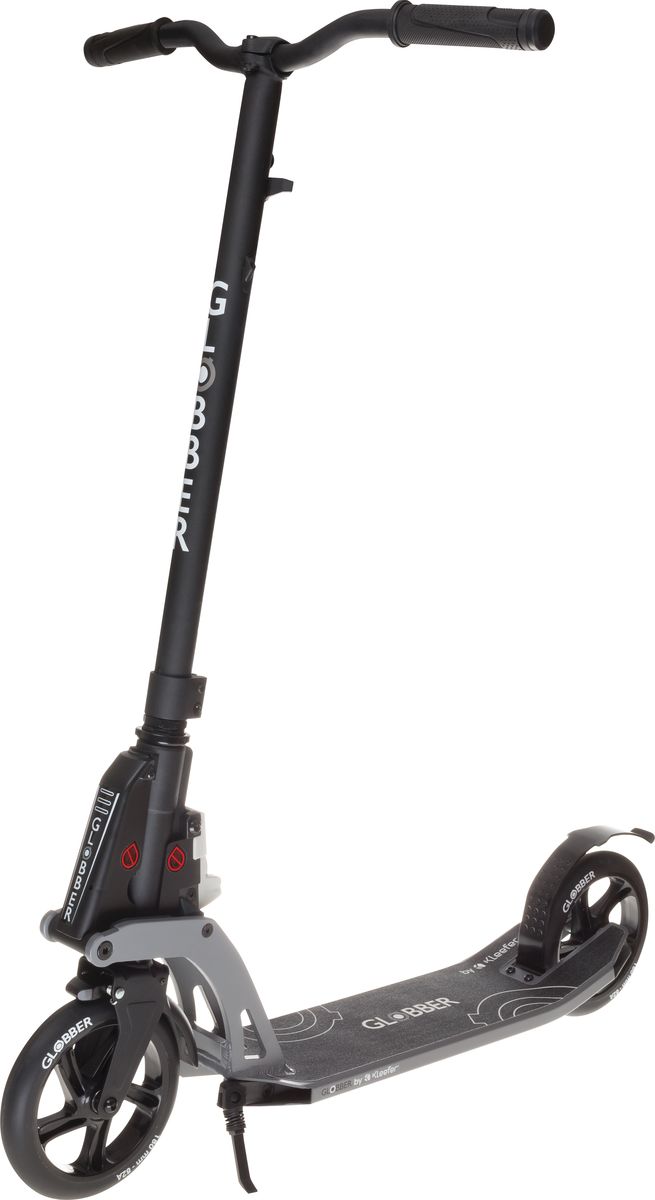 Самокат Globber My Too One K180, с тормозом, цвет: черный. 499-190499-190 Самокат Globber My Too One K180, с тормозом, цвет: черный. 499-190499-190Самокат My Too One K180 оборудован фиксированным рулем и длинными ручками. Данная модель максимально комфортна для ежедневного использования. Самокат оснащен ручным тормозом.Также данная модель оснащена быстрой и простой в использовании системой складывания Kleefer, самокат можно собрать за одну секунду простым ударом по педали для того, чтобы беспрепятственно воспользоваться общественным транспортом.Рекомендуется для детей от 8 лет, и для взрослых ростом от 145 см.