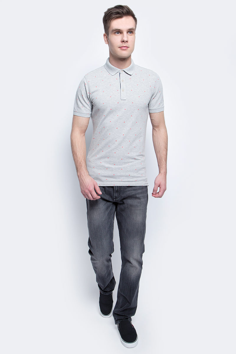 Джинсы мужские Calvin Klein Jeans, цвет: черный. J30J304916. Размер 31-32 (46/48-32)J30J304916 Джинсы мужские Calvin Klein Jeans, цвет: черный. J30J304916. Размер 31-32 (46/48-32)J30J304916Мужские джинсы Calvin Klein Jeans выполнены из качественной смесовой ткани на основе хлопка. Джинсы зауженного кроя и средней посадки застегиваются на пуговицу в поясе и ширинку на застежке-молнии. На поясе предусмотрены шлевки для ремня. Спереди модель дополнена двумя втачными карманами и одним маленьким накладным кармашком, а сзади - двумя накладными карманами. Оформлена модель эффектом потертости.