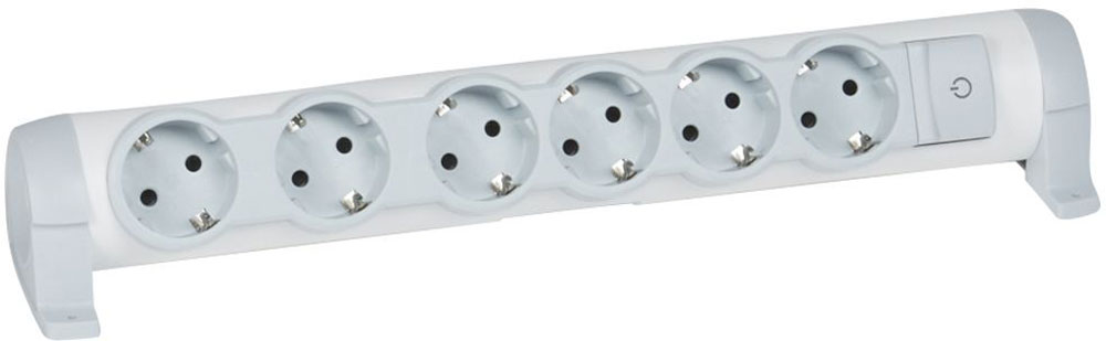Legrand Комфорт сетевой удлинитель 6 x 2К+З, без кабеля694639 Legrand Комфорт сетевой удлинитель 6 x 2К+З, без кабеля694639В сетевом удлинителе розетки в колодке с заземлением Legrand Комфорт расположены под углом, что удобно для подключения большого числа устройств. Конструкция позволяет поворачивать колодку в нужном направлении, крепить с помощью кронштейна к стенам, мебели, рабочим поверхностям. Ультраплоская форма утопленных розеток типа евростандарт позволяет установку под мебелью.
