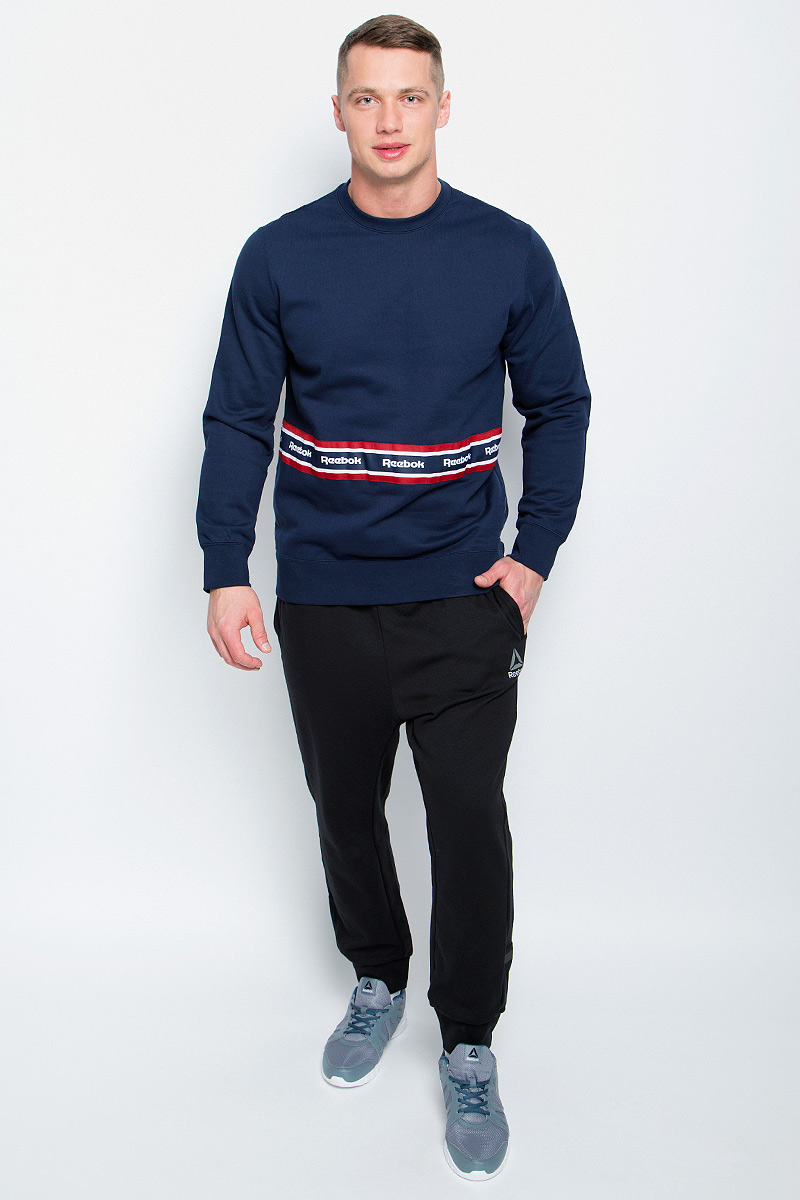 Свитшот мужской Reebok F Taped Crewneck, цвет: синий. BK3803. Размер L (52/54)BK3803 Свитшот мужской Reebok F Taped Crewneck, цвет: синий. BK3803. Размер L (52/54)BK3803Мужской свитшот Reebok Wor F Taped Crewneck, выполненный из натурального хлопка, идеально подойдет для повседневной носки и занятий спортом. Свитшот с круглым вырезом горловины и длинными рукавами оформлен нашивкой с полосами и надписями Reebok. На рукавах предусмотрены широкие манжеты. Низ модели дополнен трикотажной резинкой.