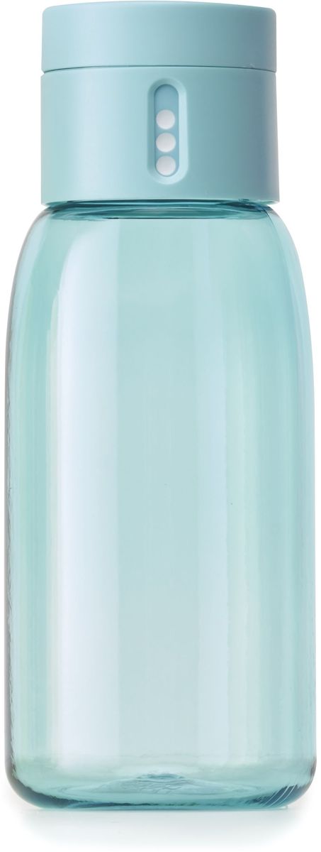 Бутылка для воды Joseph Joseph Dot, цвет: бирюзовый, 400 мл81048 Бутылка для воды Joseph Joseph Dot, цвет: бирюзовый, 400 мл81048Уникальная бутылка Dot в новом компактном размере. Инновационное решение для контроля ежедневного потребление воды без использования электронных гаджетов. Крышка со счетчиком фиксирует каждое наполнение бутылки в течение дня. Просто закрутите крышку до появления точки, а для питья используйте верхнюю крышку. Новая точка появится каждый раз, когда бутылка заново заполнена и крышка закручена. Из гладкого литого носика бутылки удобно пить даже на ходу или в машине. Широкое горлышко идеально для насыпания льда или фруктов и мытья. Герметичная крышка надежно защищает содержимое от протекания. Бутылка изготовлена из экологичного и удапрочного материала Tritan.Объем - 400 мл.