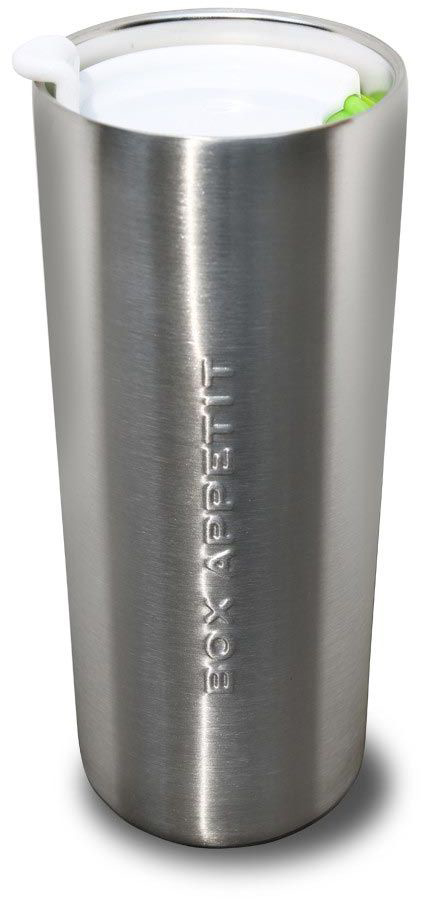 Кружка с крышкой Black+Blum Travel MugBAM-TM001 Кружка с крышкой Black+Blum Travel MugBAM-TM001Удобная кружка незаменима во время поездок или вечерних прогулок. Отличный подарок для тех, кто любит ходить на тренировки или спортивные матчи. Корпус из нержавеющей стали отличается высокой прочностью. Двойные стенки дольше сохраняют тепло, поддерживая температуру напитка. Эргономичная форма позволяет держать кружку одной рукой. Специальная крышка не дает обжечься горячей жидкостью, контролируя ее поток. Можно мыть в посудомоечной машине. Объем: 450 мл.