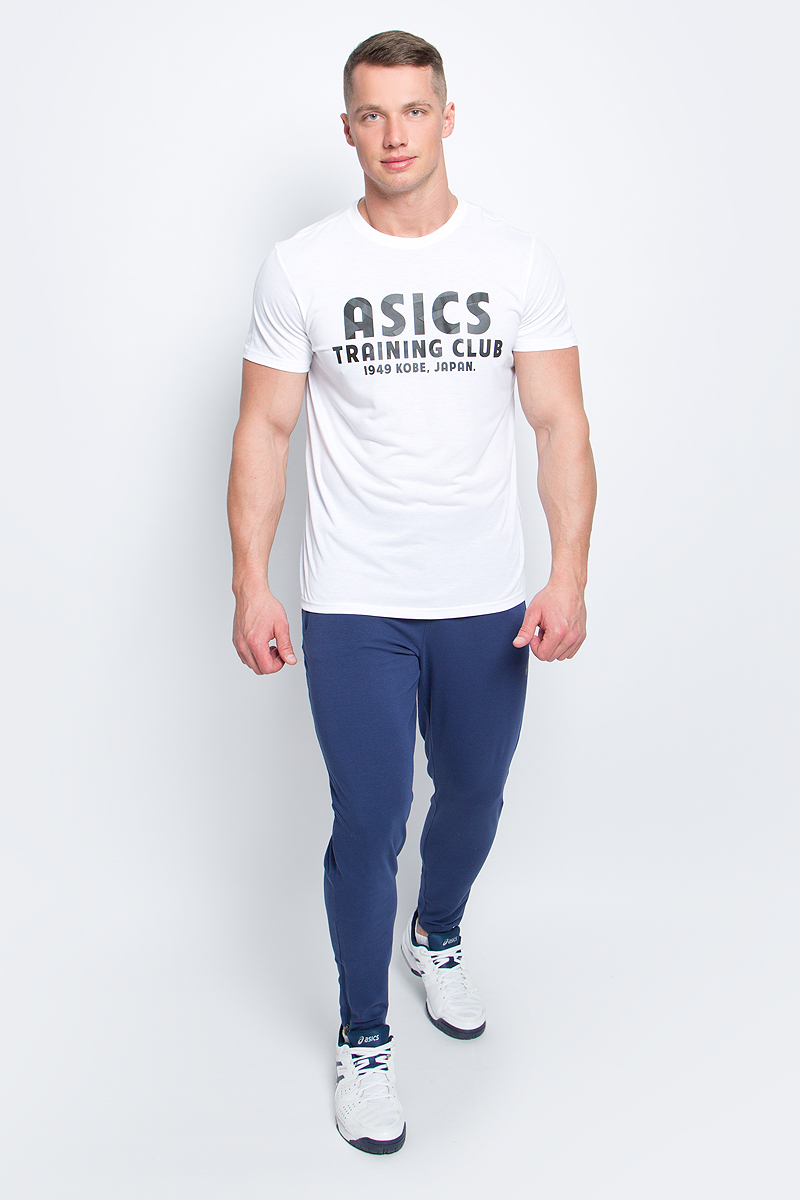 Футболка мужская Asics Training Club SS Top, цвет: белый. 141806-0001. Размер XL (52/54)141806-0001 Футболка мужская Asics Training Club SS Top, цвет: белый. 141806-0001. Размер XL (52/54)141806-0001Мужская футболка Asics Training Club SS Top изготовлена из полиэстера с добавлением вискозы. Модель с круглой горловиной и короткими рукавами. Однотонная футболка спереди декорирована буквенным принтом.