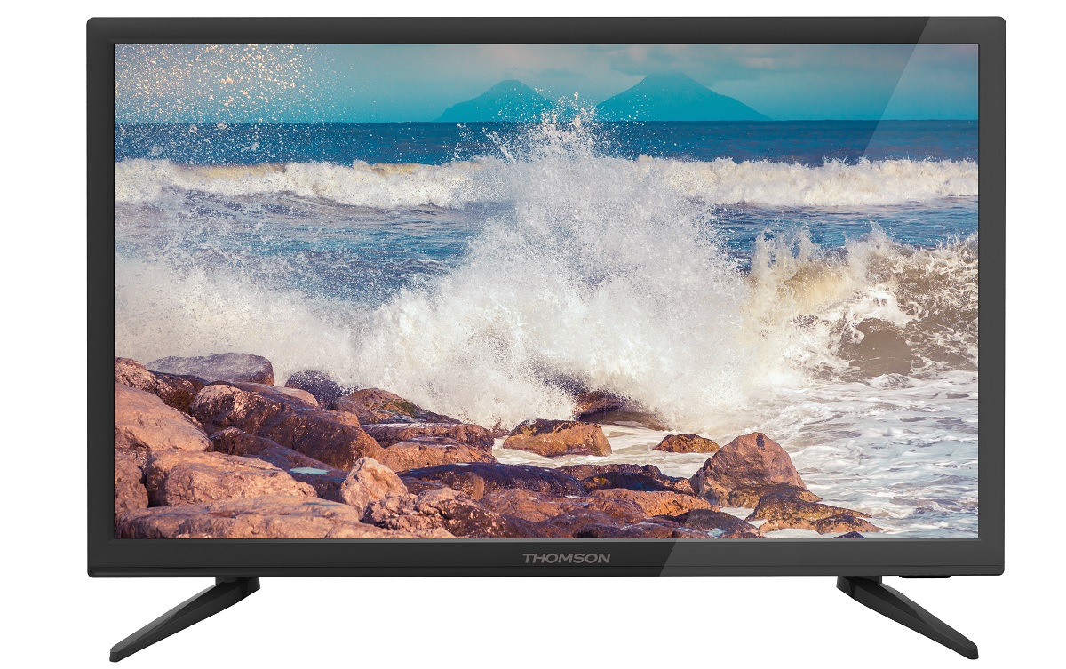 Thomson T24D16DH-02B телевизорT24D16DH-02B Thomson T24D16DH-02B телевизорT24D16DH-02BТелевизор Thomson T24D16DH-02B с диагональю экрана 24 дюйма оборудован LED подсветкой и поддерживает разрешение HD (1366х768). Оснащен системой динамиков 2.0, выдающих звук общей мощностью 6 Вт. Источником сигнала для качественной реалистичной картинки служат не только цифровые эфирные и кабельные каналы, но и любые записи с внешних носителей, благодаря универсальному встроенному USB медиаплееру. HDMI-порт позволяет подключать современные устройства.Thomson T24D16DH-02B обладает рядом функций, позволяющих добиться наилучшего качества картинки и звука. В их числе шумоподавление. Кроме того, телевизор оснащен удобной функцией TimeShift, благодаря которой при условии подключения к ТВ USB-накопителя, телевизионные трансляции можно ставить на паузу.