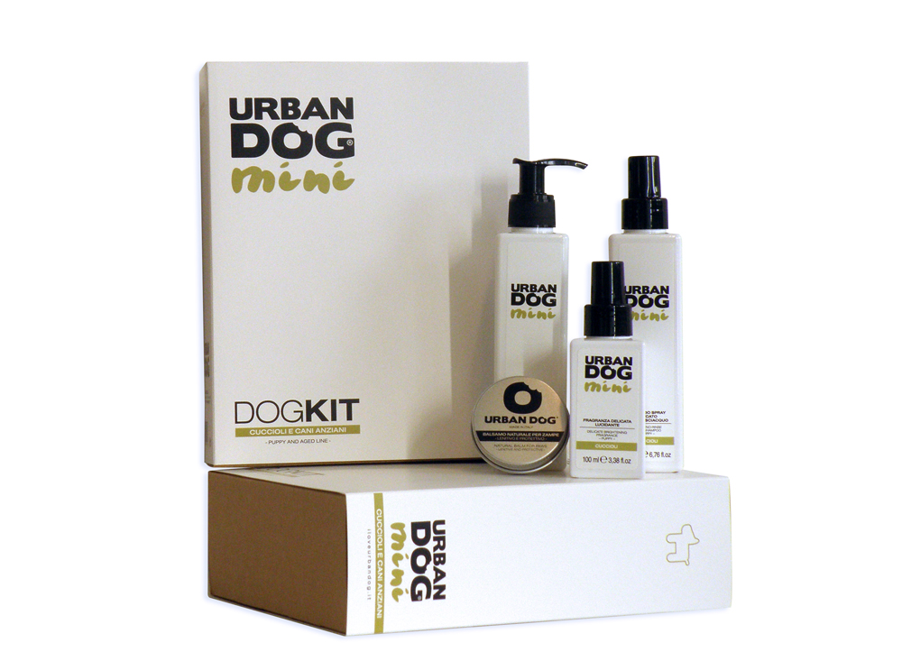 Набор Urban Dog для щенков и стареющих собак, 4 предметаUD100KM Набор Urban Dog для щенков и стареющих собак, 4 предметаUD100KMDOGKIT Mini служит для очистки и ухода за шерстью и кожей щенков и стареющих собак. Чрезвычайно деликатные формулы с молочными протеинами бережно относятся к физиологическому значению pH кожи, в том числе и самой чувствительной, придают шерсти блеск, мягкость и тонкий аромат.В набор входит: шампунь 2 в 1 деликатный 200 мл, шампунь-спрей без ополаскивания 200 мл, нежный ароматизатор для придания блеска 100 мл, натуральный бальзам для лап 30 мл.