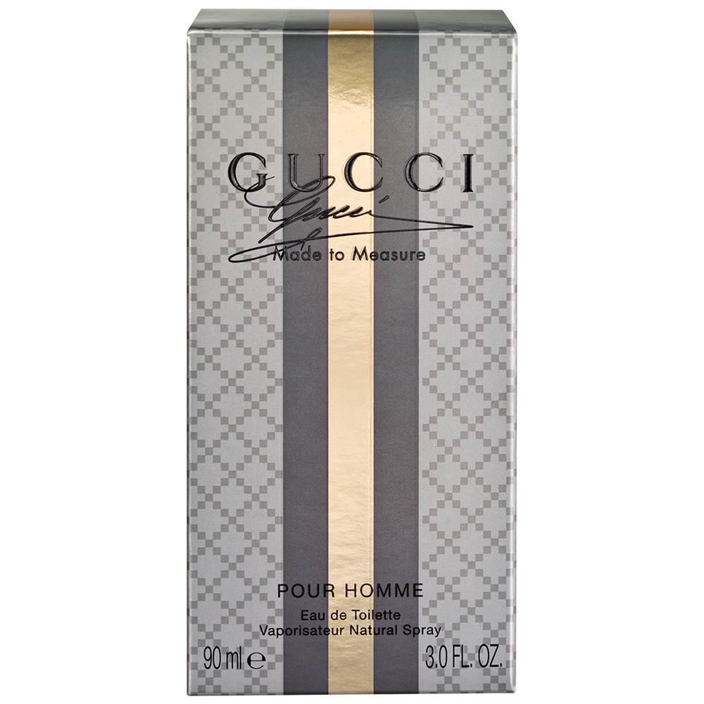 Gucci By Gucci Made To Measure Туалетная вода 90 мл0737052717630 Gucci By Gucci Made To Measure Туалетная вода 90 мл0737052717630Начальные ноты аромата призваны взбудоражить чувства тонизирующим звучанием калабрийского бергамота, обескуражить тунисским флердоранжем и опьянить французской лавандой в гармоничном сочетании с семенами аниса. Пряное сердце излучает тепло корицы и мускатного ореха из Шри-Ланки, нежность водяной лилии, терпкость ягод можжевельника и сладость сливы. Триумфальный аккорд базы звучит раскатисто нотами лабданума, пачули, животной кожи и амбры.