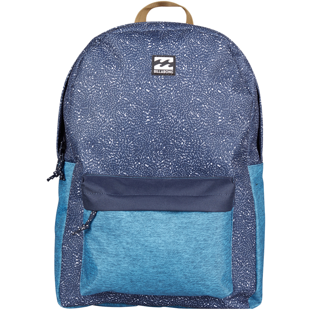 Рюкзак городской Billabong All Day Pack, цвет: синий3607869368578 Рюкзак городской Billabong All Day Pack, цвет: синий3607869368578Компактный городской рюкзак, объема которого вполне достаточно для повседневных потребностей. Рюкзак для работы, учебы или пляжного отдыха. Классический дизайн с одним отделением, в которое можно сложить все, что угодно. Основное отделение закрывается на молнию. Спереди имеется объемный карман на молнии. Мягкие регулируемые лямки.Стильные расцветки сделают этот рюкзак не только полезным аксессуаром, но и замечательным дополнением вашего образа в целом.