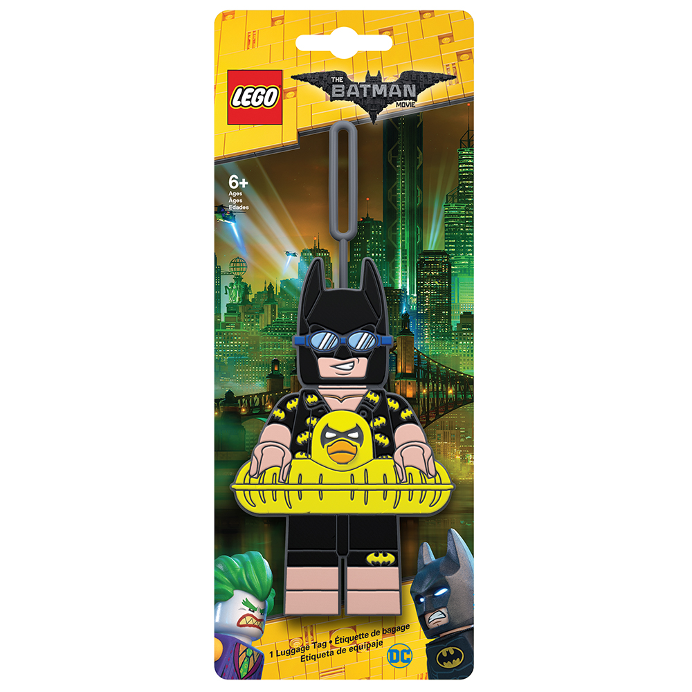 Бирка для багажа LEGO Batman Movie Rubber Ducky Batman. 5175051750 Бирка для багажа LEGO Batman Movie Rubber Ducky Batman. 5175051750Бирка для багажа LEGO Batman Movie Rubber Ducky Batman - силиконовая бирка надежно крепится к багажу с помощью петли. Яркий и неповторимый дизайн сразу же привлечет внимание, и вы легко отыщите свой чемодан на транспортной ленте. Запишите свои контактные данные на обратной стороне бирки и можете не бояться, что ваш чемодан потеряется, ведь теперь работники аэропорта точно будут знать его хозяина.