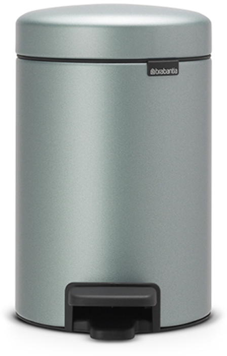 Мусорный бак с педалью Brabantia NewIcon, 3 л. 113345113345 Мусорный бак с педалью Brabantia NewIcon, 3 л. 113345113345Этот небольшой изящный бак на 3 литра гарантирует большое преображение вашего самого маленького помещения в доме!Бесшумный – плавное закрывание крышки и необыкновенно мягкий ход педали.Не пропускает запах – плотно прилегающая крышка.Устойчивый – специальное устройство, предотвращающее опрокидывание бака.Не повреждает пол – нескользящее основание.Удобная очистка –съемное внутреннее пластиковое ведро.Всегда опрятный вид – в комплекте идеально подходящиепо размеру мешки для мусора PerfectFit (размер A).Изготовлен на 40% из переработанных материалов, подлежит вторичной переработке вместе с упаковкой на 98%. 10 лет гарантии.Сертификат соответствия концепции регенерации Cradle to Cradle.Brabantia c заботой о вашем доме и планете. Добрые дела сегодня – залог счастливого завтра. Мусорные баки с педалью newIcon не только безупречно красивы, они еще и надежные работники! Покупая этот бак, вы вносите вклад в крупнейший проект по очистке мирового океана от пластикового мусора, реализуемый организацией Ocean Cleanup. При продаже каждого бака Brabantia осуществляет благотворительный вклад в проект. Разве это не здорово?