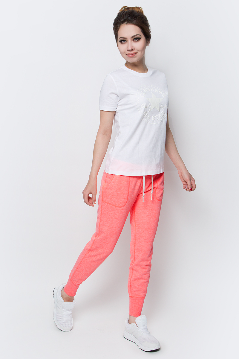 Брюки спортивные женские Converse Knitted Womens Pant, цвет: оранжевый. 10003140830. Размер M (46)10003140830 Брюки спортивные женские Converse Knitted Womens Pant, цвет: оранжевый. 10003140830. Размер M (46)10003140830Женские спортивные брюки Converse изготовлены из натурального хлопка. Модель на широкой эластичной резинке и шнурке на талии дополнена боковыми карманами. Низы брючин дополнены широкими резинками. Такие брюки незаменимая вещь в спортивном и летнем гардеробе. Прекрасный выбор для занятий фитнесом или активного отдыха.