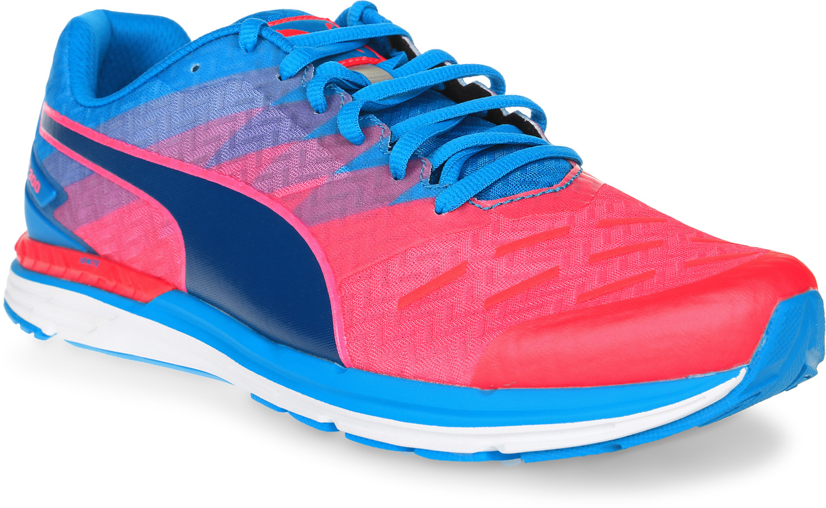 Кроссовки мужские для бега Puma Speed 300 Ignite, цвет: розовый, голубой. 18811409. Размер 9,5 (43)18811409 Кроссовки мужские для бега Puma Speed 300 Ignite, цвет: розовый, голубой. 18811409. Размер 9,5 (43)18811409Стильные мужские кроссовки Speed 300 Ignite от Puma, обладающие отличными амортизирующими свойствами, подарят вам ощущение комфорта. Невероятно легкая модель выполнена из воздухопроницаемого текстиля с синтетическими накладками. Подкладка выполнена из текстиля.Стелька выполнена из ЭВА с текстильной поверхностью. Рифленая подошва из амортизирующей полиуретановой пены обеспечивает максимальное сцепление с поверхностью. Расположенная по центру шнуровка в сочетании с удобной колодкой обеспечивают плотное прилегание к ноге. Плавный 8-миллиметровый переход с пятки на носок обеспечивает оптимальный наклон стопы при беге и легкость движений. Возврат энергии генерирует двухслойная промежуточная подошва, включающая в себя амортизирующий материал нового поколения Ignite, равномерно распределяющий беговые нагрузки и обеспечивающий упругость. Модель дополнена отражающими деталями для видимости и безопасности.Созданные для результатов, эти кроссовки для бега и тренировок позволят вам чувствовать себя легким и быстрым.