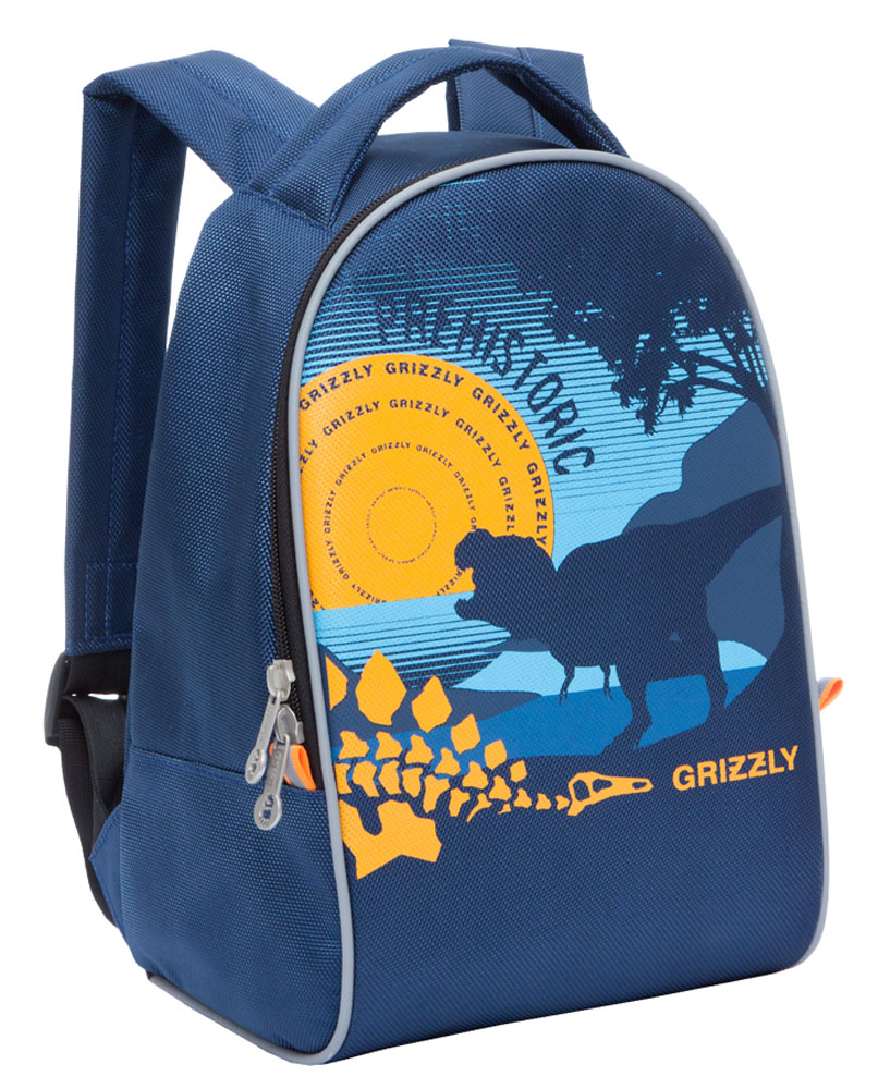 Grizzly Рюкзак дошкольный RS-734-6/2RS-734-6/2 Grizzly Рюкзак дошкольный RS-734-6/2RS-734-6/2Дошкольный рюкзак Grizzly выполнен из прочного материала и украшен изображением динозавра. Рюкзак имеет одно отделение на молнии, регулируемые лямки и специальную ручку для размещения на вешалке. Также на рюкзаке находятся светоотражающие вставки.Порадуйте своего ребенка таким замечательным подарком!