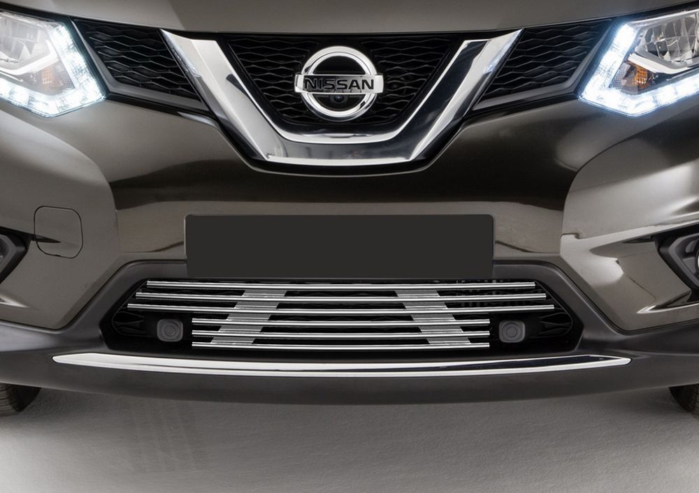 Решетка бампера Rival, для Nissan X-trail 2015-, без передних парктрониковG.4103.001 Решетка бампера Rival, для Nissan X-trail 2015-, без передних парктрониковG.4103.001Стильная решетка бампера Rival придает Вашему автомобилю индивидуальность и выделяет его в насыщенном городском потоке, защищает радиатор от повреждений.- Произведена из высококачественной нержавеющей стали (марка AISI 304, толщина стенки 1,5 мм, диаметр трубочек 10 мм) обеспечивает долговечную эксплуатацию. - Гарантия на сквозную коррозию и на целостность сварных швов - 5 лет.- Использование электроплазменной полировки позволяет добиться качественной равномерной зеркальной поверхности.- Простая установка в штатные места крепления не требует сверления и дополнительной доработки автомобиля. Установка занимает не более 15 минут.- Продукт сертифицирован, нет проблем с постановкой на учет.- Производство на высокоточном оборудовании позволяет изготовить индивидуальный продукт с высокой точностью повторения геометрии автомобиля.- В комплекте крепеж и инструкция по установке.Совместимость с дополнительным оборудованием и аксессуарами Rival и с большинством оригинальных аксессуаров.