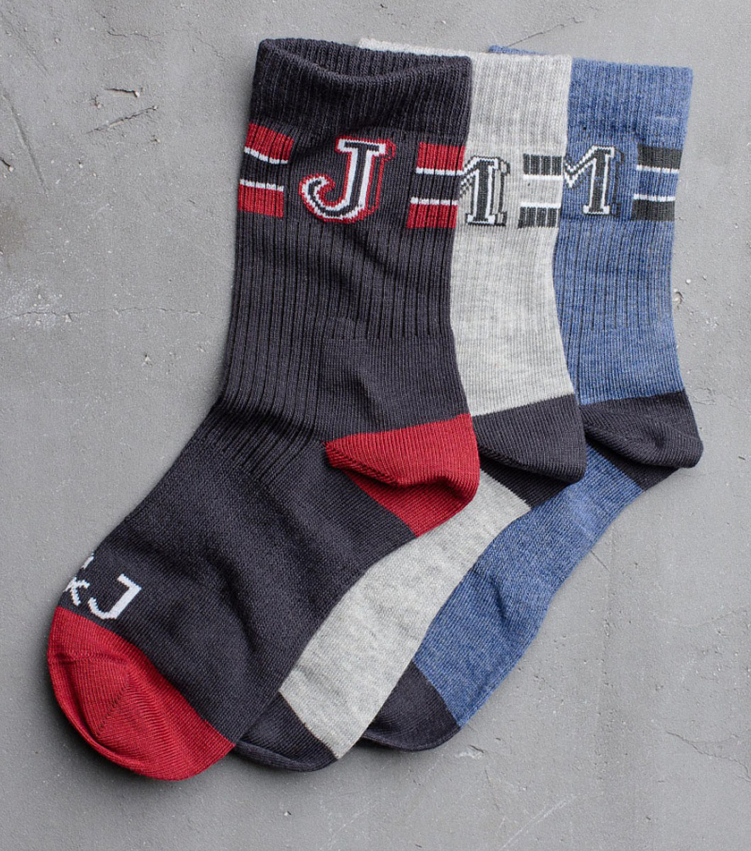 Носки для мальчика Modniy Juk, цвет: мультиколор. Socks 20/Logo. Размер 12/14Socks 20/Logo/ Носки для мальчика Modniy Juk, цвет: мультиколор. Socks 20/Logo. Размер 12/14Socks 20/Logo/Стильные носки для мальчика Modniy Juk изготовлены из высококачественного материала, они приятны на ощупь, не раздражают нежную и чувствительную кожу ребенка, позволяя ей дышать. Модель отлично облегает стопу. Усиленный мысок и пятка продлят срок эксплуатации. Изделие дополнено логотипом в стиле Modniy Juk.