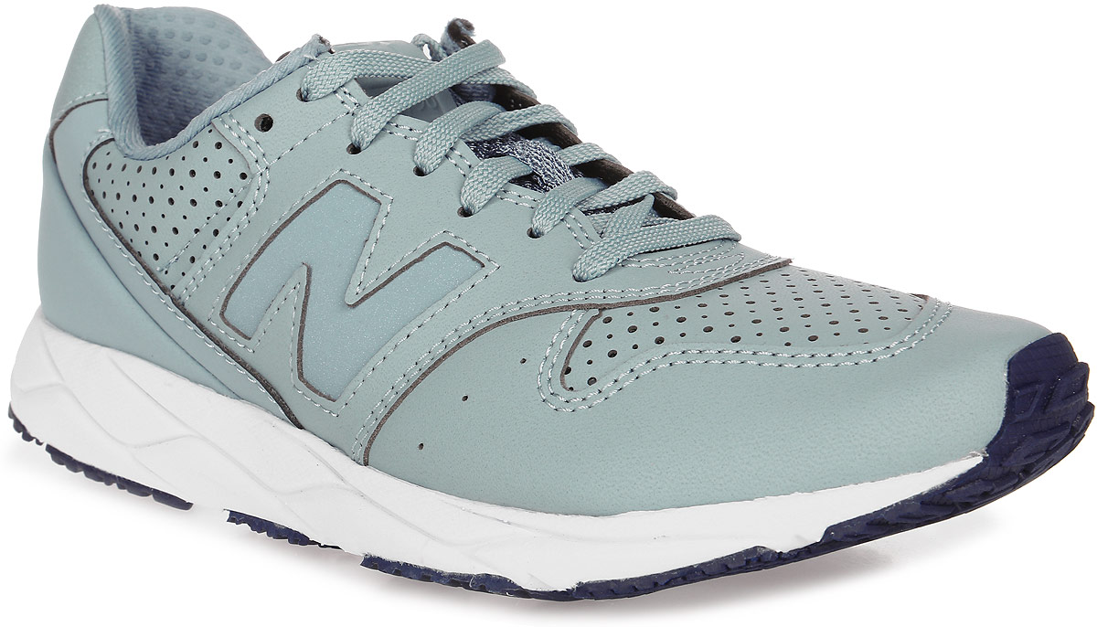 Кроссовки женские New Balance 96, цвет: серо-голубой. WRT96PTB/B. Размер 9,5 (41)WRT96PTB/B Кроссовки женские New Balance 96, цвет: серо-голубой. WRT96PTB/B. Размер 9,5 (41)WRT96PTB/BСтильные женские кроссовки от New Balance придутся вам по душе. Верх модели выполнен из искусственной кожи. По бокам обувь оформлена декоративными элементами в виде фирменного логотипа бренда, на язычке - фирменной нашивкой, задник логотипом бренда. Модель дополнена перфораций. Классическая шнуровка надежно зафиксирует изделие на ноге. Подошва оснащена рифлением для лучшей сцепки с поверхностями. Удобные кроссовки займут достойное место среди коллекции вашей обуви.