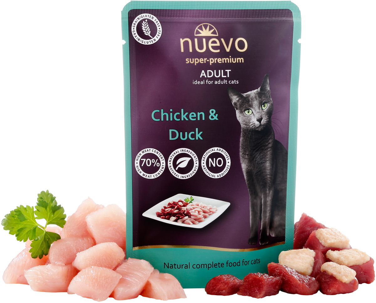 Консервы Nuevo для взрослых кошек, с мясом курицы и утки, 85 г95208 Консервы Nuevo для взрослых кошек, с мясом курицы и утки, 85 г95208Консервы Nuevo для взрослых кошек содержит 72% свежего мяса курицы и утки в сочетании с высококачественным маслом лосося для оптимального уровня Омега6/Омега3 жирных кислот в организме и прекрасной физической формы животного. Замечательные вкусовые качества и отборные ингредиенты позволяют рекомендовать этот рацион даже для особо привередливых кошек. Состав: 72% мяса (42% курицы, 30% мяса утки), 26,5% бульона, 1% минералов, 0,5% масла лосося. Анализ: белок 10,8%, жир 6,5%, сырая зола 2,4%, сырая клетчатка 0,5%, влага 79%, кальций 0,25%, фосфор 0,20%, таурин 1500 мг.Товар сертифицирован.