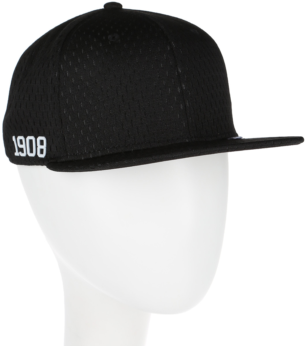 Бейсболка Converse Athletic Mesh Snapback, цвет: черный. 529301. Размер универсальный529301 Бейсболка Converse Athletic Mesh Snapback, цвет: черный. 529301. Размер универсальный529301Стильная бейсболка Converse идеально подойдет для прогулок, занятий спортом и отдыха. Бейсболка, выполненная из полиэстера, надежно защитит вас от солнца и ветра. Модель имеет специальные вентиляционные отверстия. Изделие оформлено вышивкой с логотипом бренда.Объем бейсболки регулируется при помощи пластикового фиксатора.