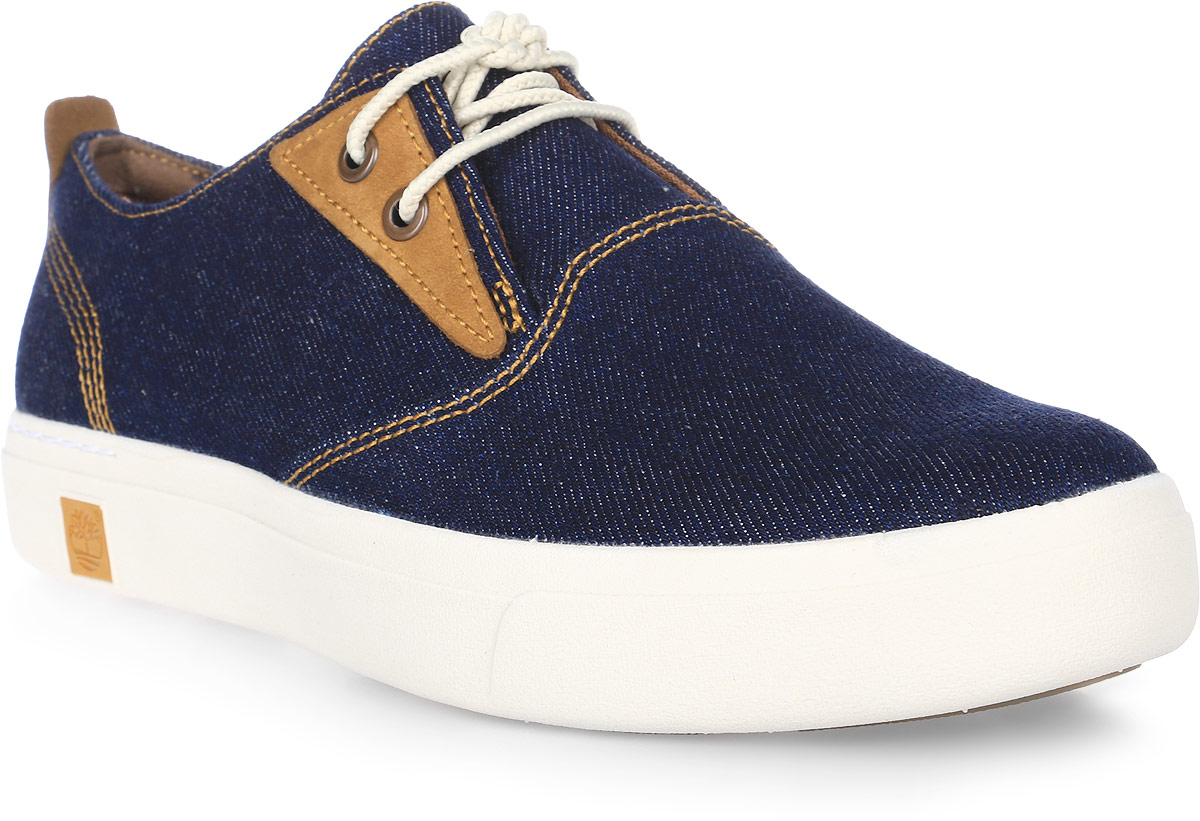 Кеды женские Timberland Amherst Plain Toe Canvas Oxford, цвет: синий. TBLA1FMWW. Размер 9,5 (40)TBLA1FMWW Кеды женские Timberland Amherst Plain Toe Canvas Oxford, цвет: синий. TBLA1FMWW. Размер 9,5 (40)TBLA1FMWWСтильные женские кеды Timberland Amherts Plain Toe Canvas Oxford станут неотъемлемой частью повседневной жизни каждой модницы.Модель выполнена из мягкого высококачественного канваса со вставками из натуральной кожи, обеспечивающего комфорт и удобство во время движения. Стелька и внутренний материал изготовлены из интенсивно дышащего материала с использованием эксклюзивной технологии Ortholite, которая обеспечивает воздухопроницаемость, вывод излишней влаги, долгосрочную амортизацию и оказывает поддержку стопе. Классическая шнуровка быстро и надежно фиксирует обувь на ноге, а формованный задник обеспечивает правильную установку стопы внутри обуви.Толстая рифленая подошва из резины, оформленная логотипом бренда, изготовлена по технологии Sensorflex и представляет собой уникальную трехслойную подметку, которая состоит из жесткого верхнего слоя для поддержки и стабилизации стопы, промежуточного слоя из высокотехнологичного материала ЭВА для амортизации и нижнего слоя из гибких бороздок и углублений, которые мгновенно адаптируются к любому рельефу. Уникальная система амортизации обеспечивает хорошую гибкость и быстро реагирует на изменения поверхности: при прогулке такая обувь гарантирует устойчивость, делая перепады рельефа менее ощутимыми.