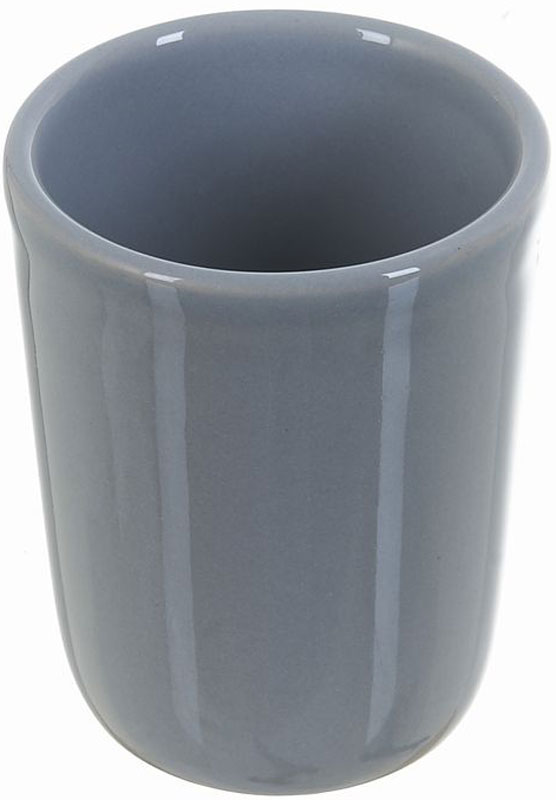 Стакан для ванной White Clean Gray, 200 мл8290039 Стакан для ванной White Clean Gray, 200 мл8290039Стакан для ванной White Clean Gray изготовлен из прочной качественной керамики серого цвета, покрытой глазурью. Предназначено для хранения зубной пасты, бритв и других принадлежностей для гигиены. Такой стакан красиво дополнит интерьер ванной комнаты и отлично сочетается с другими аксессуарами из коллекции Gray. Объем: 200 мл.
