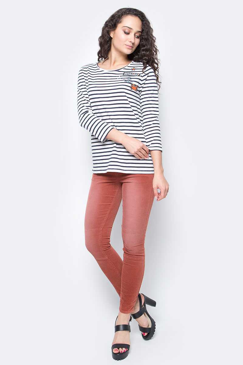 Джемпер женский Tom Tailor Denim, цвет: белый, черный. 1037267.00.71_8005. Размер M (46)1037267.00.71_8005 Джемпер женский Tom Tailor Denim, цвет: белый, черный. 1037267.00.71_8005. Размер M (46)1037267.00.71_8005Удлиненный женский джемпер Tom Tailor Denim, изготовленный из натурального хлопка, мягкий и приятный на ощупь, не сковывает движений и обеспечивает наибольший комфорт.Модель с круглым вырезом горловины и рукавами 3/4 оформлена принтом в полоску и украшена небольшой нашивкой.