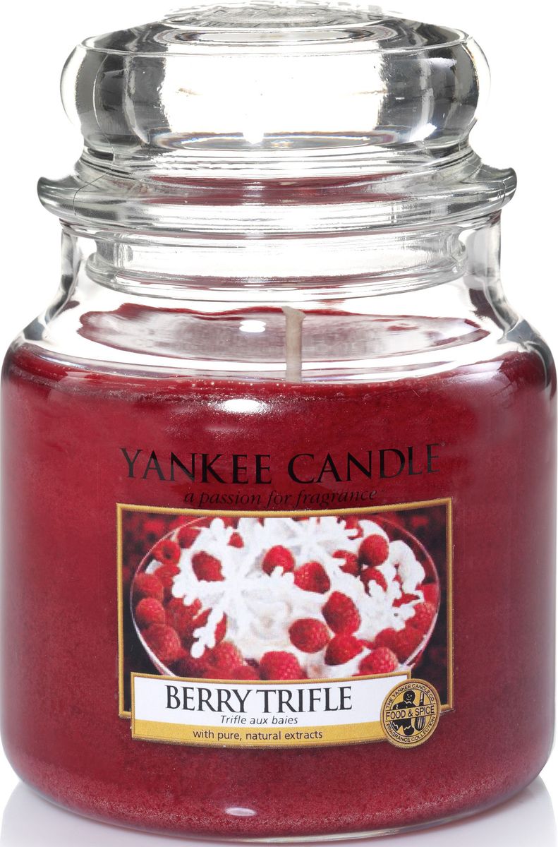 Ароматическая свеча Yankee Candle Ягодный десерт / Berry Trifle, 65-90 ч1342526Е Ароматическая свеча Yankee Candle Ягодный десерт / Berry Trifle, 65-90 ч1342526ЕАроматическая свеча Yankee Candle не только окутает вас волшебным ароматом, но еще и прекрасно впишется в интерьер. Использовать изделие можно как в доме, так и на веранде или в саду. Свеча в стеклянной банке с крышкой выполнена из высокоочищенного парафина с добавлением натуральных эфирных масел. Стекло делает горение свечи безопасным.Описание ароматической композиции: аромат ягодного десерта с базовыми нотками малины, вишни и клубники со сливками.Верхняя нота: Малина, Лимон.Средняя нота: Клубника, Черника.Базовая нота: Ваниль, Сливки, Сахар.