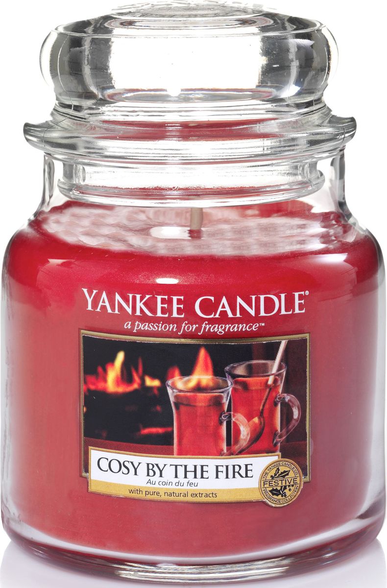 Ароматическая свеча Yankee Candle Уют у камина / Cosy By The Fire, 65-90 ч1342562Е Ароматическая свеча Yankee Candle Уют у камина / Cosy By The Fire, 65-90 ч1342562ЕАроматическая свеча Yankee Candle не только окутает вас волшебным ароматом, но еще и прекрасно впишется в интерьер. Использовать изделие можно как в доме, так и на веранде или в саду. Свеча в стеклянной банке с крышкой выполнена из высокоочищенного парафина с добавлением натуральных эфирных масел. Стекло делает горение свечи безопасным.Описание ароматической композиции: непередаваемо теплый и насыщенный чайный аромат, немного дымчатый и сладковатый.Верхняя нота: Имбирь, Апельсин.Средняя нота: Гвоздика, Лавровый лист, Бальзам пихты.Базовая нота: Боб Тонка, Кедр, Ветивер.