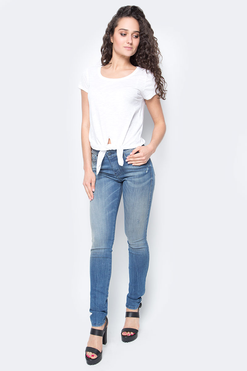 Футболка женская Only, цвет: белый. 15138468_Bright White. Размер M (46)15138468_Bright White Футболка женская Only, цвет: белый. 15138468_Bright White. Размер M (46)15138468_Bright WhiteСтильная женская футболка Only подчеркнет ваш стиль и поможет создать оригинальный образ. Модель имеет короткие рукава и круглый вырез горловины. Изделие дополнено узелком.