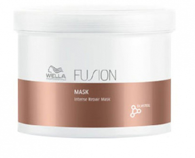 Wella Professionals Fusion Mask Интенсивно восстанавливающая маска, 500 мл81616687 Wella Professionals Fusion Mask Интенсивно восстанавливающая маска, 500 мл81616687Роскошная маска имеет текстуру нежнейшего крема и помогает ухаживать за поврежденными волосами, защищает их от дальнейшего повреждения. Содержит интенсивные кондиционирующие компоненты и аминокислоты шелка.- Маска мгновенно улучшает состояние волос, подверженных механически повреждениями.- Способствует легкому расчесыванию, делает волосы гладкими и эластичными.Маска из новой линии для интенсивного восстановления волос представляет собой средство ухода из 3-этапного сервиса длительностью 20 минут, который включает в себя - подготовку (очищение), уход и запечатывание кутикулы волоса (может проводиться с применением климазона или вапоризатора). Эта изысканная премиальная процедура с применением эксклюзивной амино-сыворотки Fusion способствует интенсивному восстановлению волос, делает их эластичными и защищает от дальнейших повреждений.Способ применения: Нанесите на влажные, вымытые волосы. Оставьте на 5 минут и затем тщательно смойте.Объем: 500 мл