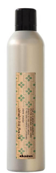 Davines More Inside Extra Strong Hair-spray its for Mmaximum Hold Лак экстра сильной фиксации для экстремальной стойкости укладки, 400 мл87058 Davines More Inside Extra Strong Hair-spray its for Mmaximum Hold Лак экстра сильной фиксации для экстремальной стойкости укладки, 400 мл87058Моделирующая помада Davines помогает придавать волосам текстуру без утяжеления. Средство незаметно на волосах, позволяет менять форму укладки, запоминая созданные очертания. Особая формула обеспечивает наполнение влагой и позволяет налету оставаться на волосах. Благодаря постепенному высвобождению действующих компонентов эффект поддерживается долгое время. Способ применения:Помада Давинес рекомендована для коротких волос. Для получения волнистой текстуры наносите на влажные волосы, для четких очертаний – на сухие. Объем: 400 мл