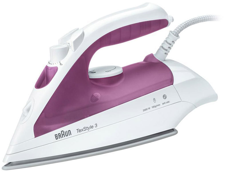 Braun TexStyle 3 TS320C утюгTS320C Braun TexStyle 3 TS320C утюгTS320CНе любите долгие, многочасовые сеансы глажки одежды? Хотите, чтобы достаточно было провести утюгом один раз – и все складки были бы сразу разглажены? Теперь это вполне реально – вместе с паровым утюгом TexStyle 3 TS 320C! Гладить станет так легко, что вы полюбите этот процесс.Удобная ручка утюга позволит вашей руке не уставать в процессе глажки, а его привлекательный и уютный дизайн поднимет вам настроение.Мощный паровой удар этого утюга в одно касание уберет складки даже с тяжелых, текстурных занавесок.Удобная система самоочистки позволит вам держать подошву утюга в чистоте, что бывает особенно важно, когда приходится часто гладить деликатные и синтетические ткани, к которым эти загрязнения и мелкие катышки могли бы прилипнуть.Специальная керамическая подошва утюга позволит равномерно распределять тепло, что подойдет как для обычных, неприхотливых тканей, так и для тканей, требующих к себе более деликатного отношения.Емкость для воды объемом 280 мл позволит реже отвлекаться на доливание в утюг воды.