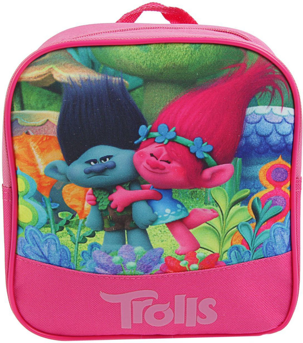 Trolls Рюкзак детский цвет розовый2379178 Trolls Рюкзак детский цвет розовый2379178Детский рюкзак Trolls имеет легкий вес, поэтому ребенку будет с ним очень удобно.Рюкзак содержит одно вместительное отделение на застежке-молнии. На лицевой стороне рюкзака изображены герои мультфильма Тролли - Розочка и Цветан. Рюкзак имеет петлю для подвешивания на крючок и удобные широкие мягкие лямки.Многофункциональный детский рюкзак станет незаменимым спутником вашего ребенка в жизни. В рюкзак можно положить как игрушки, так и спортивную форму.