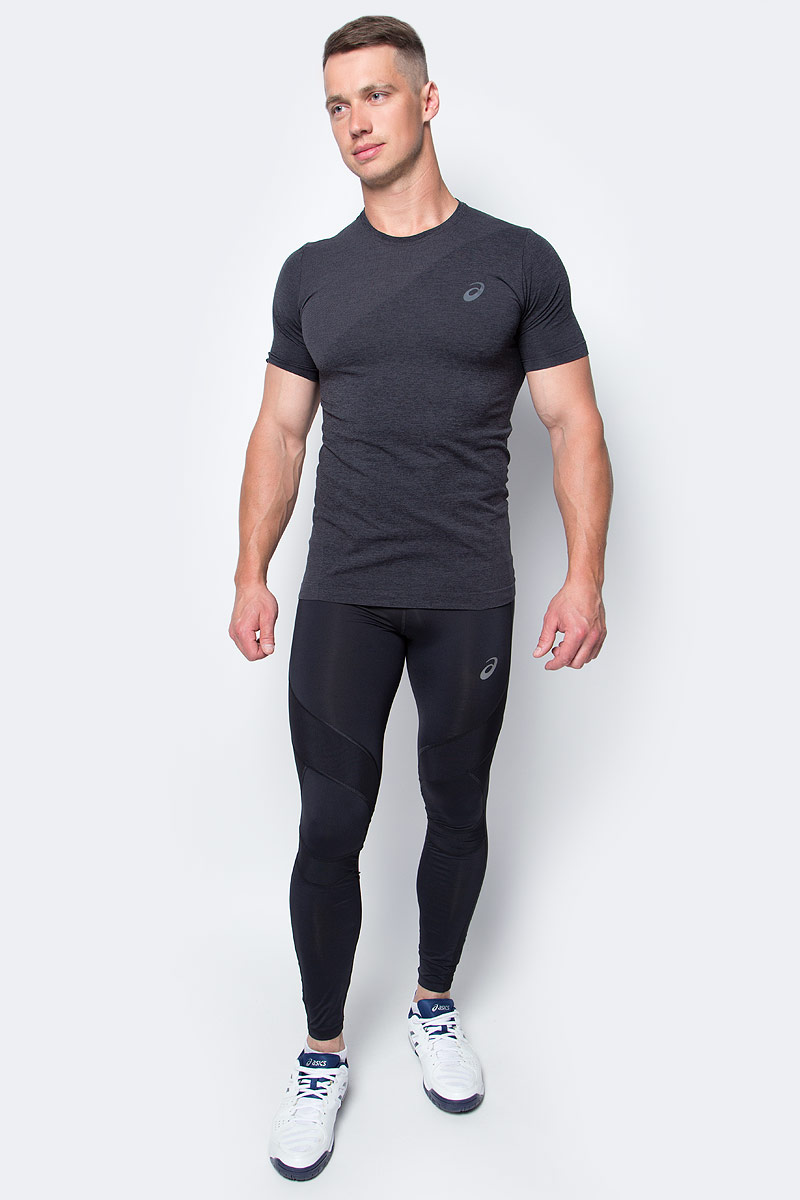 Футболка мужская Asics Seamless Top, цвет: серый. 143605-0773. Размер M (48/50)143605-0773 Футболка мужская Asics Seamless Top, цвет: серый. 143605-0773. Размер M (48/50)143605-0773Тренируйтесь еще интенсивнее - теперь у вас есть для этого возможность. Футболка с короткими рукавами SEAMLESS TOP избавит вас от духоты, пота и дискомфорта, с которыми часто ассоциируется посещение спортзала. Благодаря использованию технологии ASICS MotionDry он гарантирует вам защиту от пота. Специально разработанная ткань эффективно впитывает пот, позволяя вам оставаться сухим. Сделайте свои тренировки более комфортными и сфокусируйтесь на результате. Благодаря бесшовной конструкции этот топ не только хорошо смотрится, но еще и удобно сидит, и меньше натирает во время тренировки.