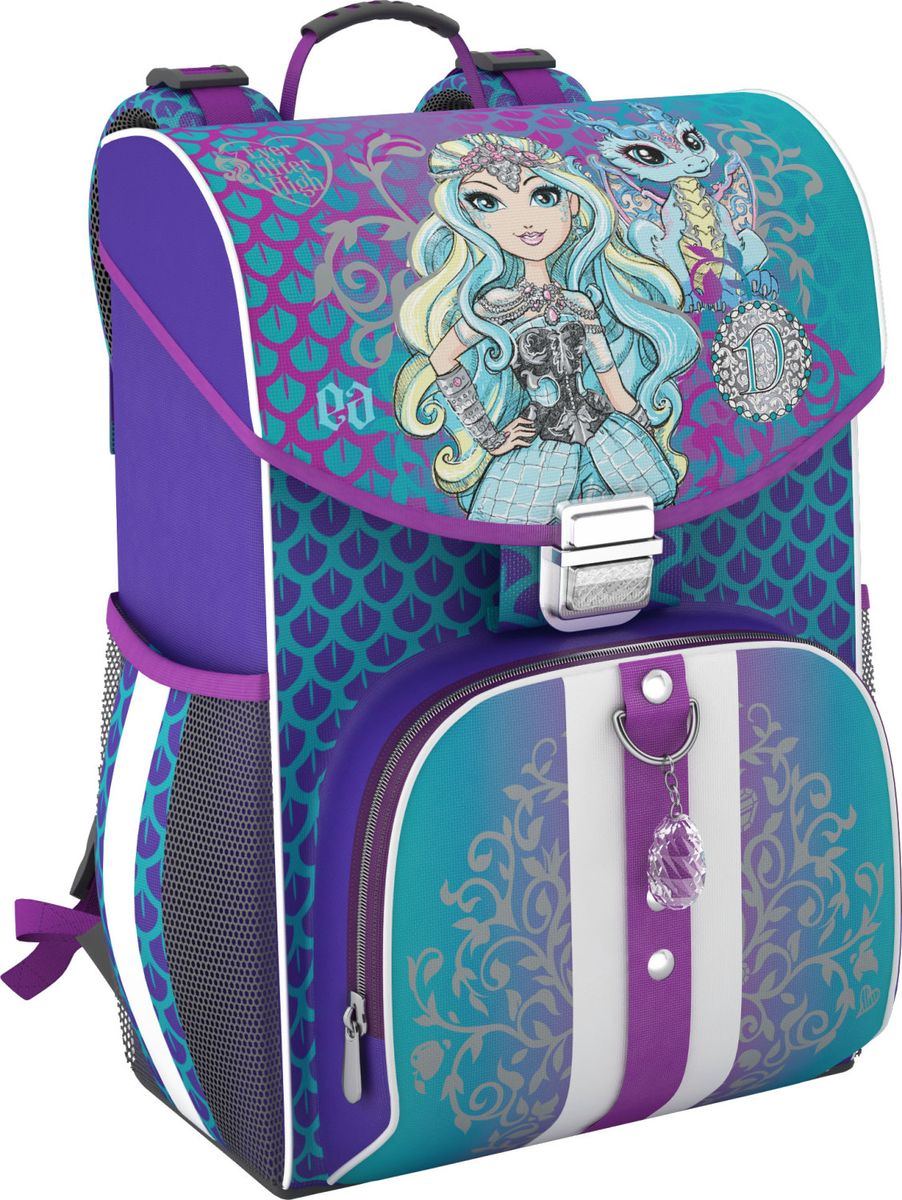 Mattel Ранец школьный Ever After High Dragon Game Generic42276 Mattel Ранец школьный Ever After High Dragon Game Generic42276Ранец с эргономичной спинкой для подготовительных и начальных классов. Вмещает формат А4. Вес ранца без наполнения 680 г. Размеры 37 х 29 х 19 см. Выполнен из водонепроницаемого материала. Жесткий каркас. Эргономичная спинка. На дне пластиковые ножки. Верхняя крышка на замке. Светоотражающие элементы.